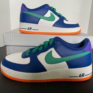 Nike Air Force 1 (M/7Y -W/8.5)